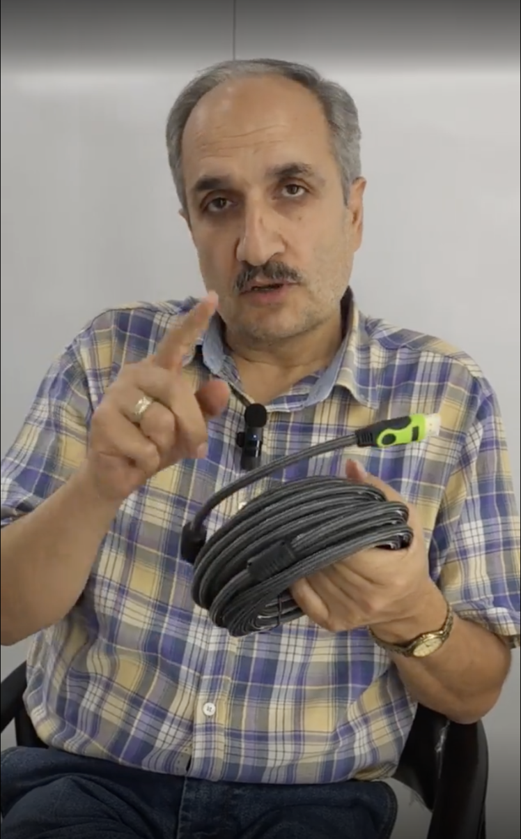 اگه هنوز توی مدرسه‌تون با کابل HDMI به پروژکتور وصل می‌شید، یا قبلاً دانگل وایرلس خریدید ولی به خاطر کیفیت پایین گذاشتیدش کنار… وقتشه این مدل رو بشناسید!